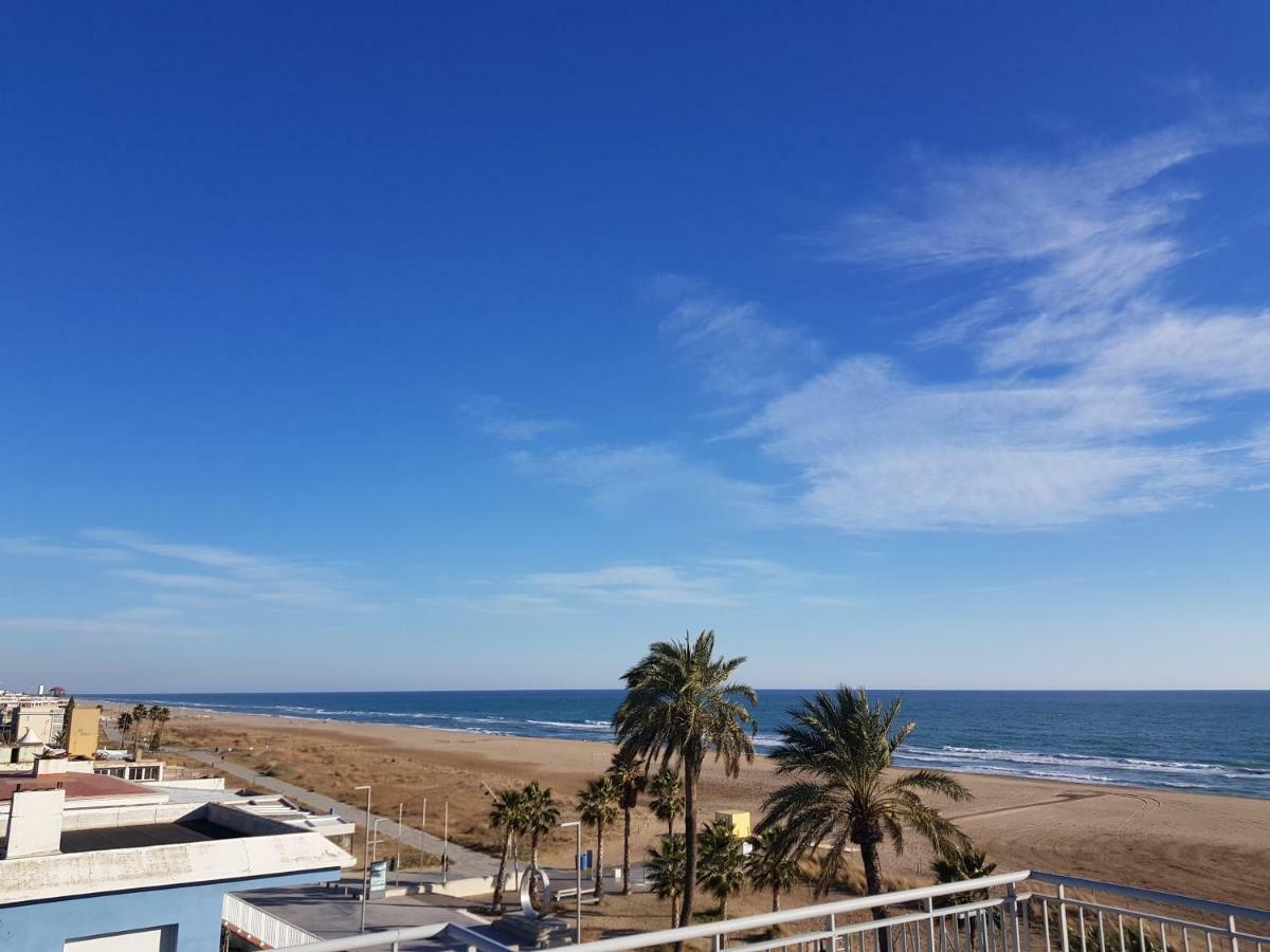 Mogaver Beach Castelldefels Apartman Kültér fotó