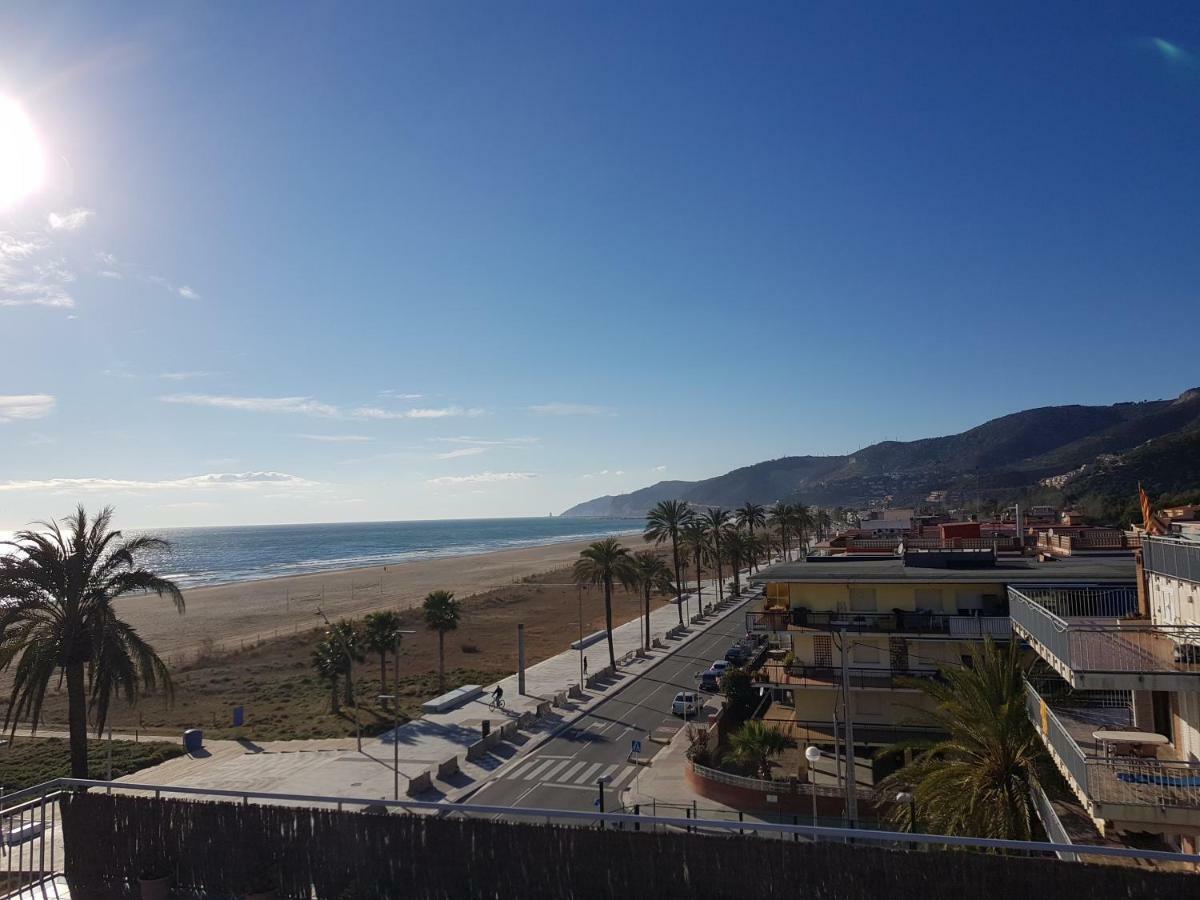 Mogaver Beach Castelldefels Apartman Kültér fotó